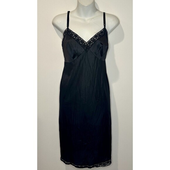 Vintage Vanity Fair Rosette Lace Full Slip Black Satin Size 38 EUC!!! - Picture 2 of 6